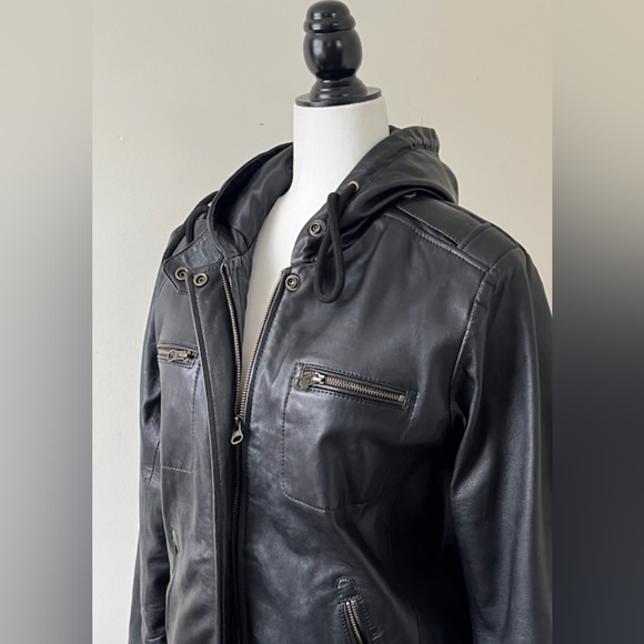 WANDERERS 100% Black Leather Jacket with Hood Size 12 AUSTRALIAN Size 16 - Picture 3 of 4